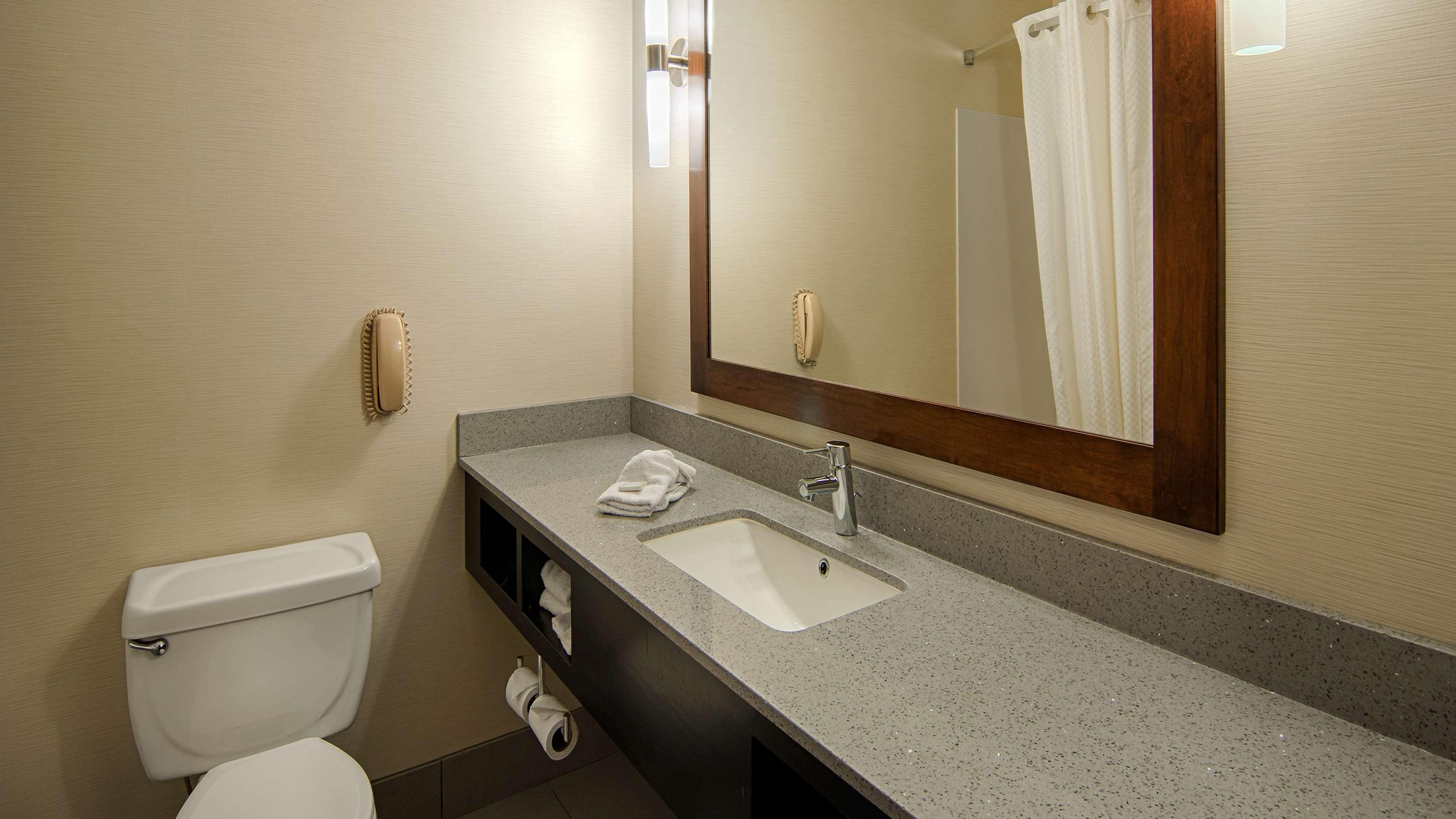 Best Western Elkhart Inn & Suites Exterior photo