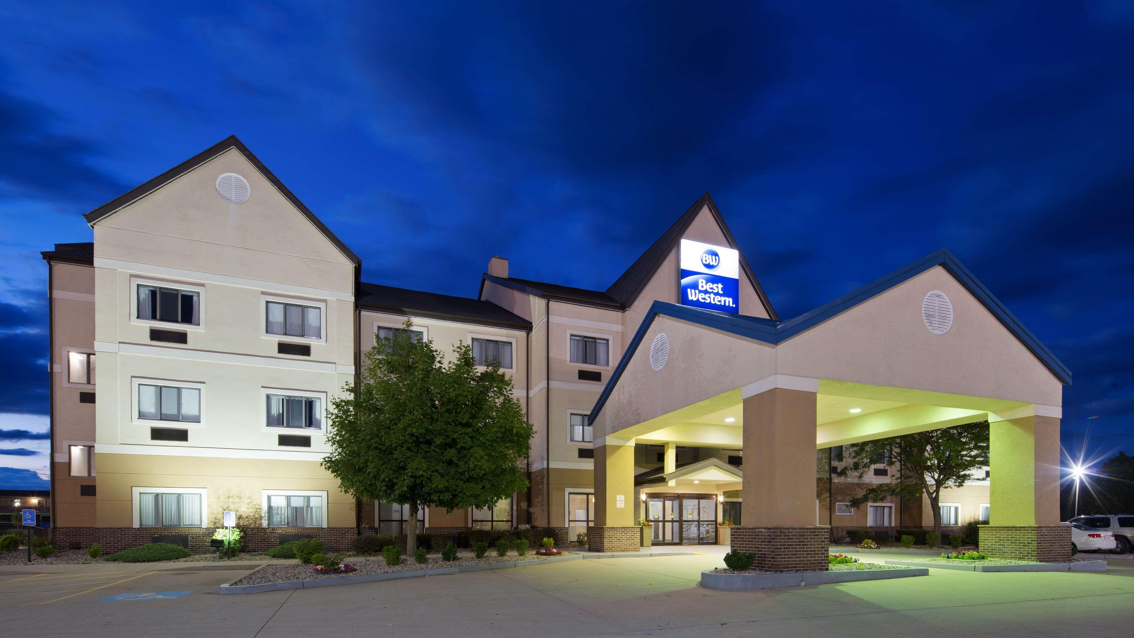 Best Western Elkhart Inn & Suites Exterior photo