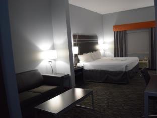 Best Western Elkhart Inn & Suites Room photo