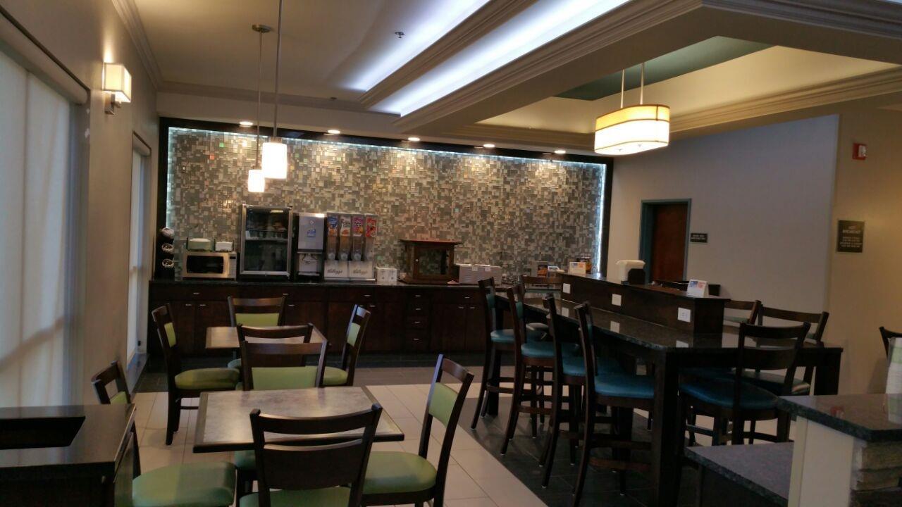 Best Western Elkhart Inn & Suites Exterior photo